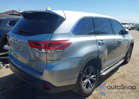 2019 Toyota Highlander Le Plus from USA, damaged, VIN 5TDZZRFH6KS291554